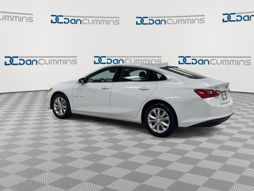 Summit White 2024 Chevrolet Malibu LT