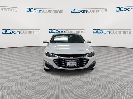 Summit White 2024 Chevrolet Malibu LT