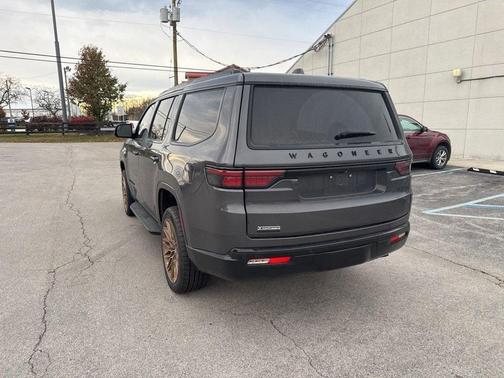 2023 Jeep Wagoneer Series II