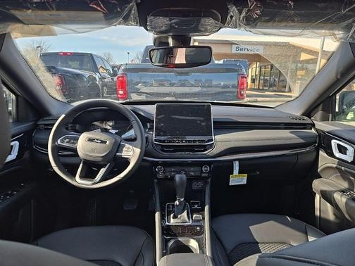 Bright White Clearcoat 2026 Jeep Compass Latitude