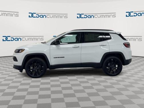 Bright White Clearcoat 2026 Jeep Compass Latitude