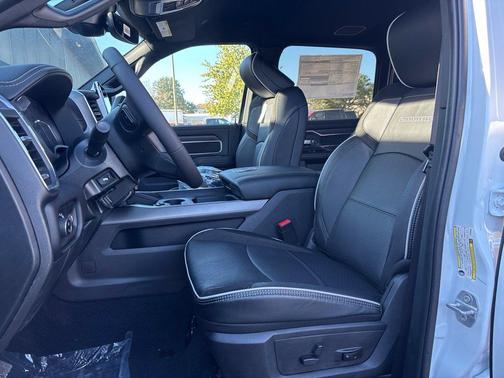 Bright White Clearcoat 2027 RAM 3500 Laramie