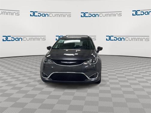 2018 Chrysler Pacifica Touring-L Plus