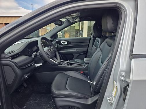 Silver Zynith 2026 Jeep Compass Limited