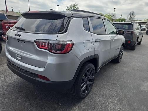Silver Zynith 2026 Jeep Compass Limited