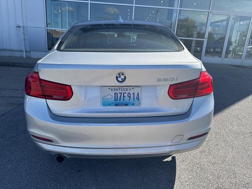 2018 BMW 320 i