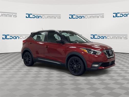 2020 Nissan Kicks SR