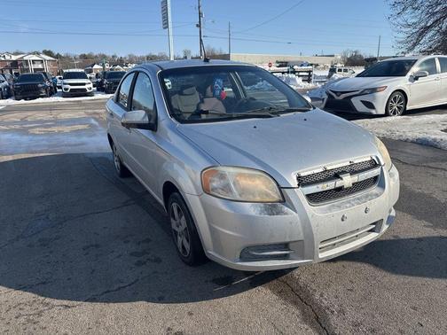 2011 Chevrolet Aveo LT