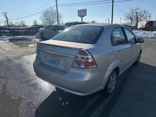 2011 Chevrolet Aveo LT