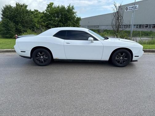 2013 Dodge Challenger SXT