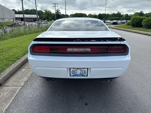2013 Dodge Challenger SXT