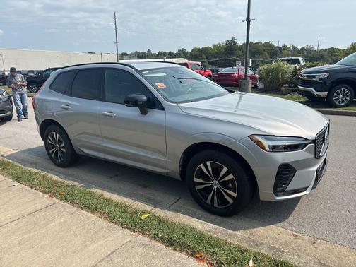 2024 Volvo XC60 B5 Core