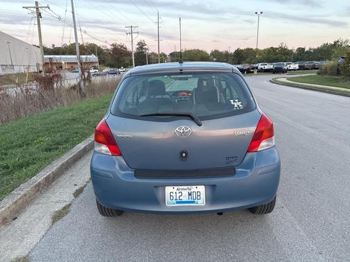 2011 Toyota Yaris Base