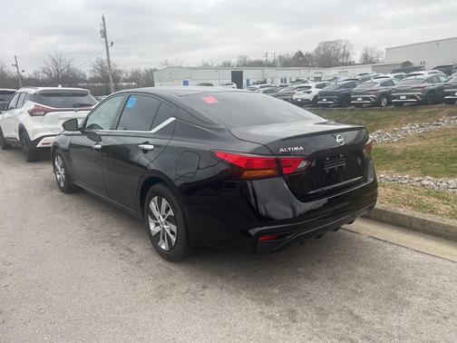 2022 Nissan Altima 2.5 S