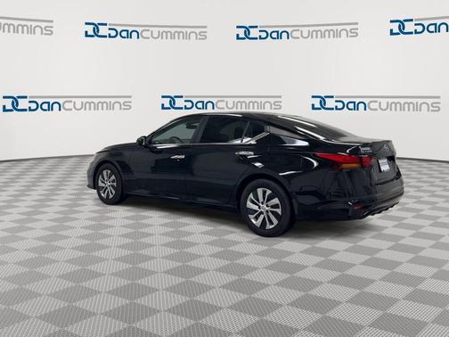 2022 Nissan Altima 2.5 S