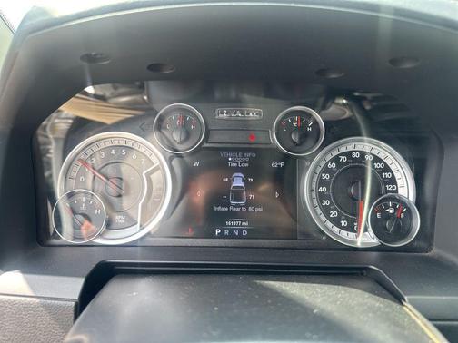 Bright Silver Clearcoat Metallic 2014 RAM 2500 Laramie