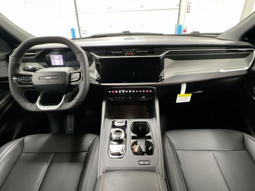 Diamond Black 2026 Jeep Cherokee LAREDO/LIMITED