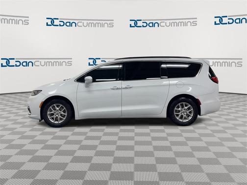 2022 Chrysler Pacifica Touring-L