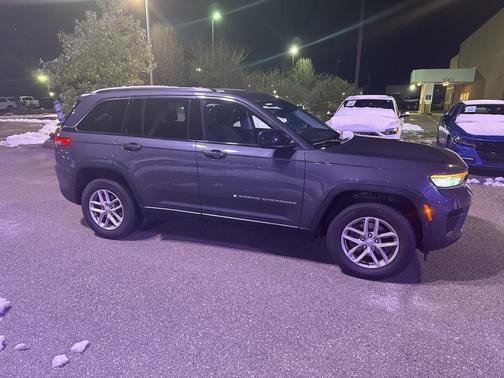 2024 Jeep Grand Cherokee Laredo