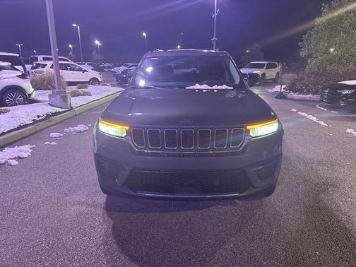 2024 Jeep Grand Cherokee Laredo