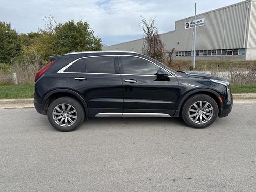 2020 Cadillac XT4 Premium Luxury