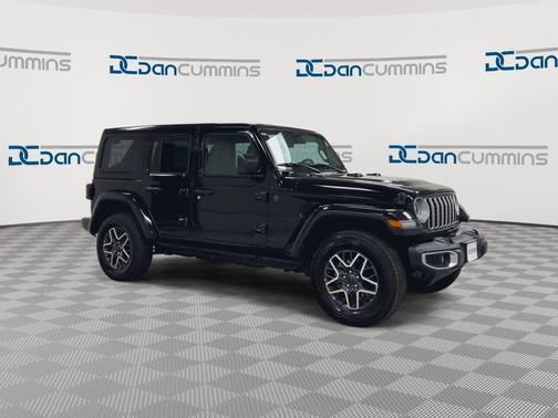 Black Clearcoat 2025 Jeep Wrangler Sahara