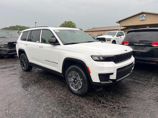 2025 Jeep Grand Cherokee L Laredo