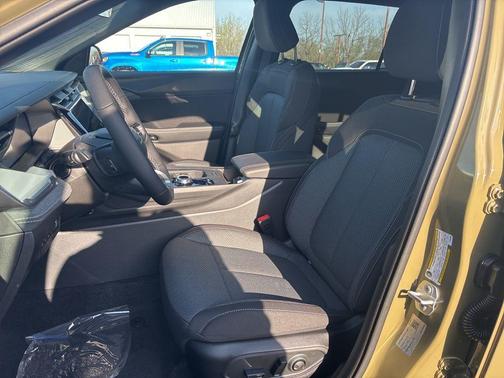 41 2026 Jeep Cherokee LAREDO/LIMITED