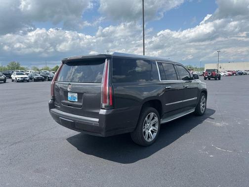 2015 Cadillac Escalade ESV Luxury