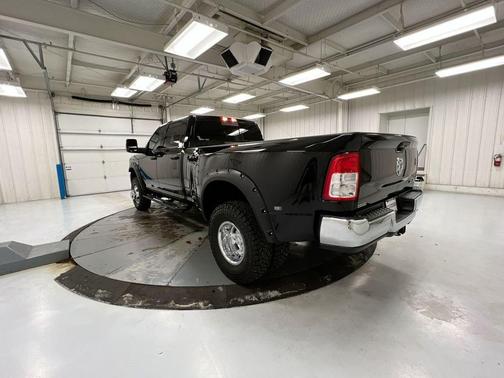 Diamond Black 2024 RAM 3500 Tradesman