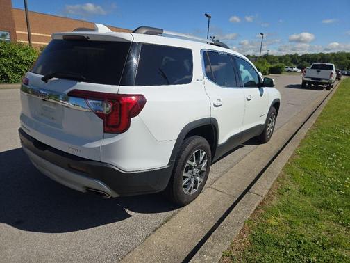 Summit White 2023 GMC Acadia SLT