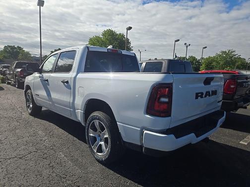 Bright White Clearcoat 2026 RAM 1500 Express