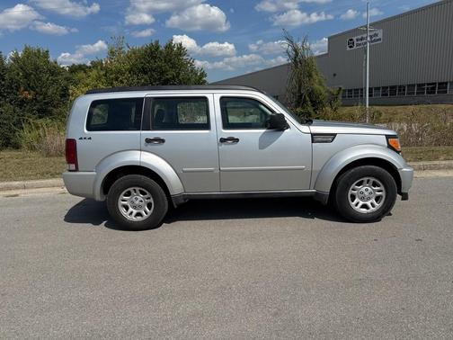 2010 Dodge Nitro SE