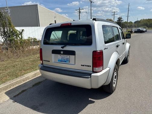 2010 Dodge Nitro SE