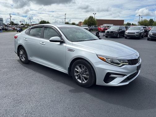 2019 Kia Optima LX