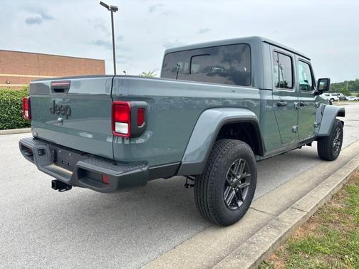 Anvil Clearcoat 2026 Jeep Gladiator Sport