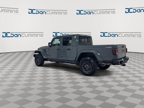 Anvil Clearcoat 2026 Jeep Gladiator Sport