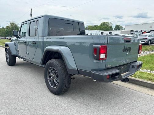 Anvil Clearcoat 2026 Jeep Gladiator Sport