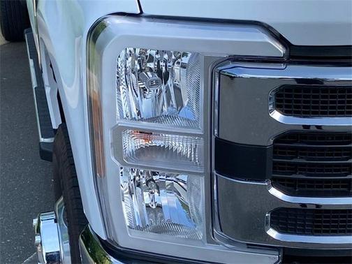 2024 Ford F-350 XLT