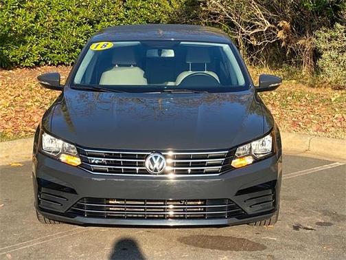 2018 Volkswagen Passat 2.0T R-Line