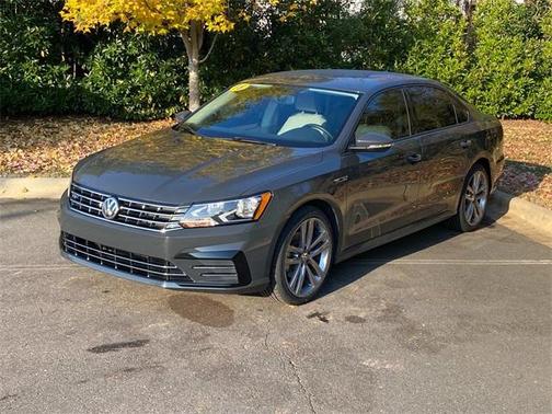 2018 Volkswagen Passat 2.0T R-Line