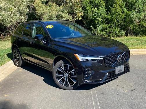2024 Volvo XC60 B5 Plus Dark Theme