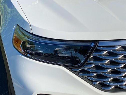 Star White 2023 Ford Explorer Platinum