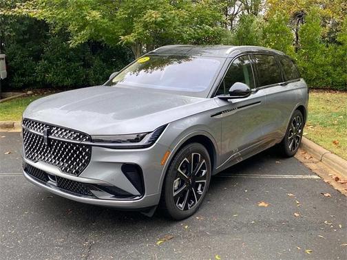 2025 Lincoln Nautilus Reserve