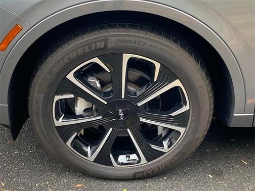 2025 Lincoln Nautilus Reserve