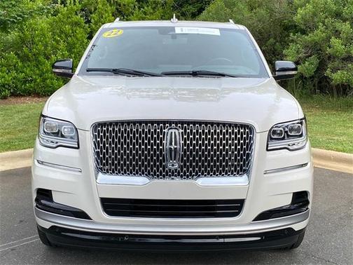 2022 Lincoln Navigator L Reserve