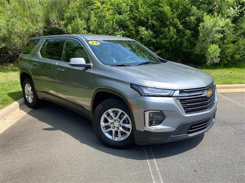 2023 Chevrolet Traverse LS