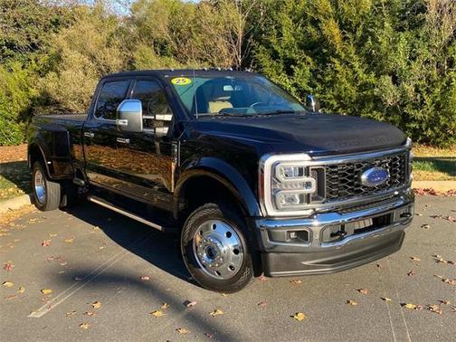 2025 Ford F-450 Lariat
