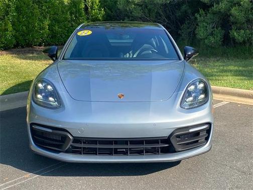 2022 Porsche Panamera 4
