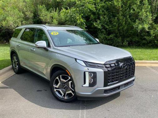 Silver 2023 Hyundai PALISADE SEL
